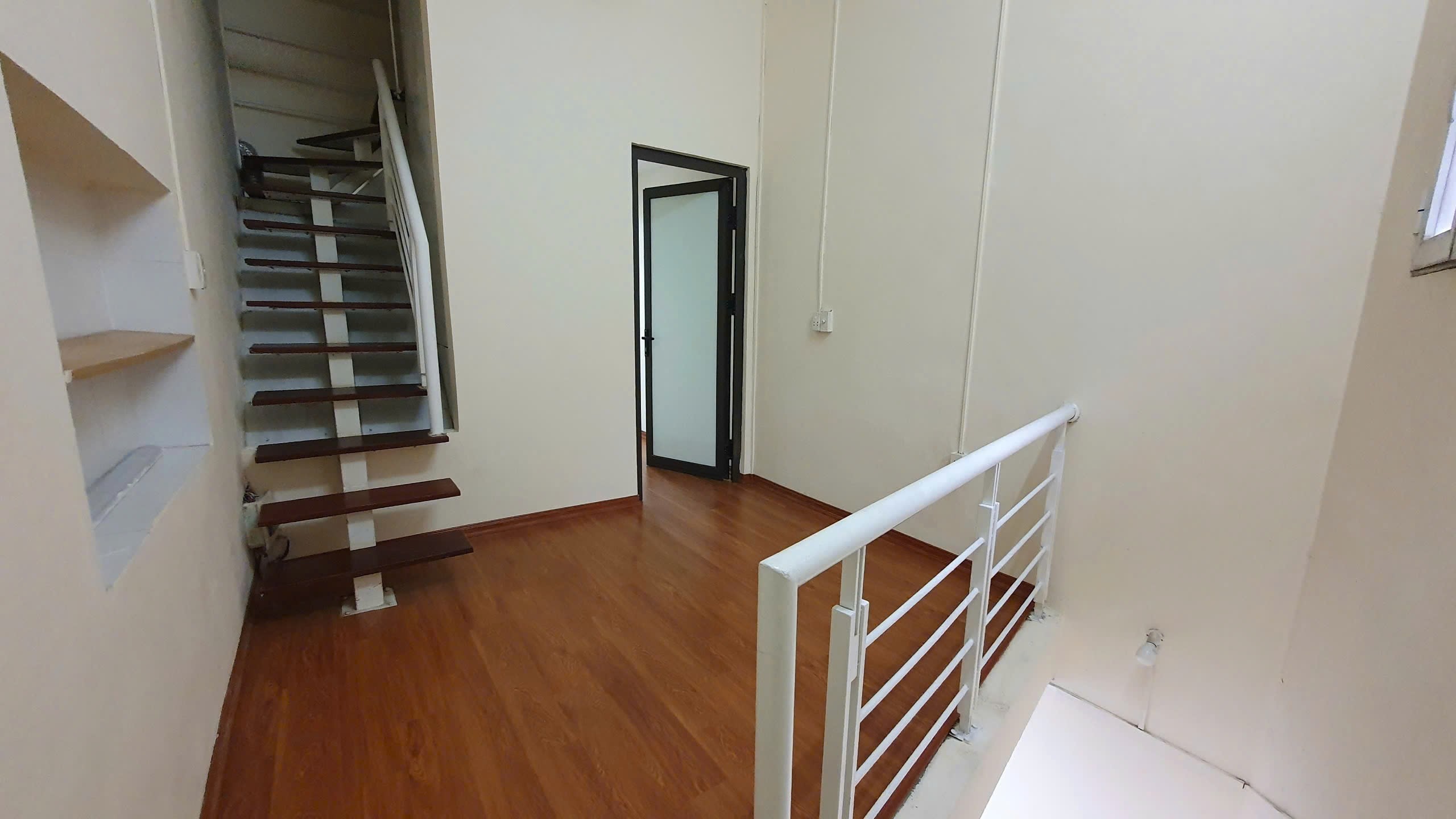 KIM MÃ - NHÀ ĐẸP Ở NGAY - GẦN PHỐ - NGÕ NÔNG - GIÁ HỢP LÍ - 30M² NHỈNH 5 TỈ
