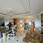  230m2