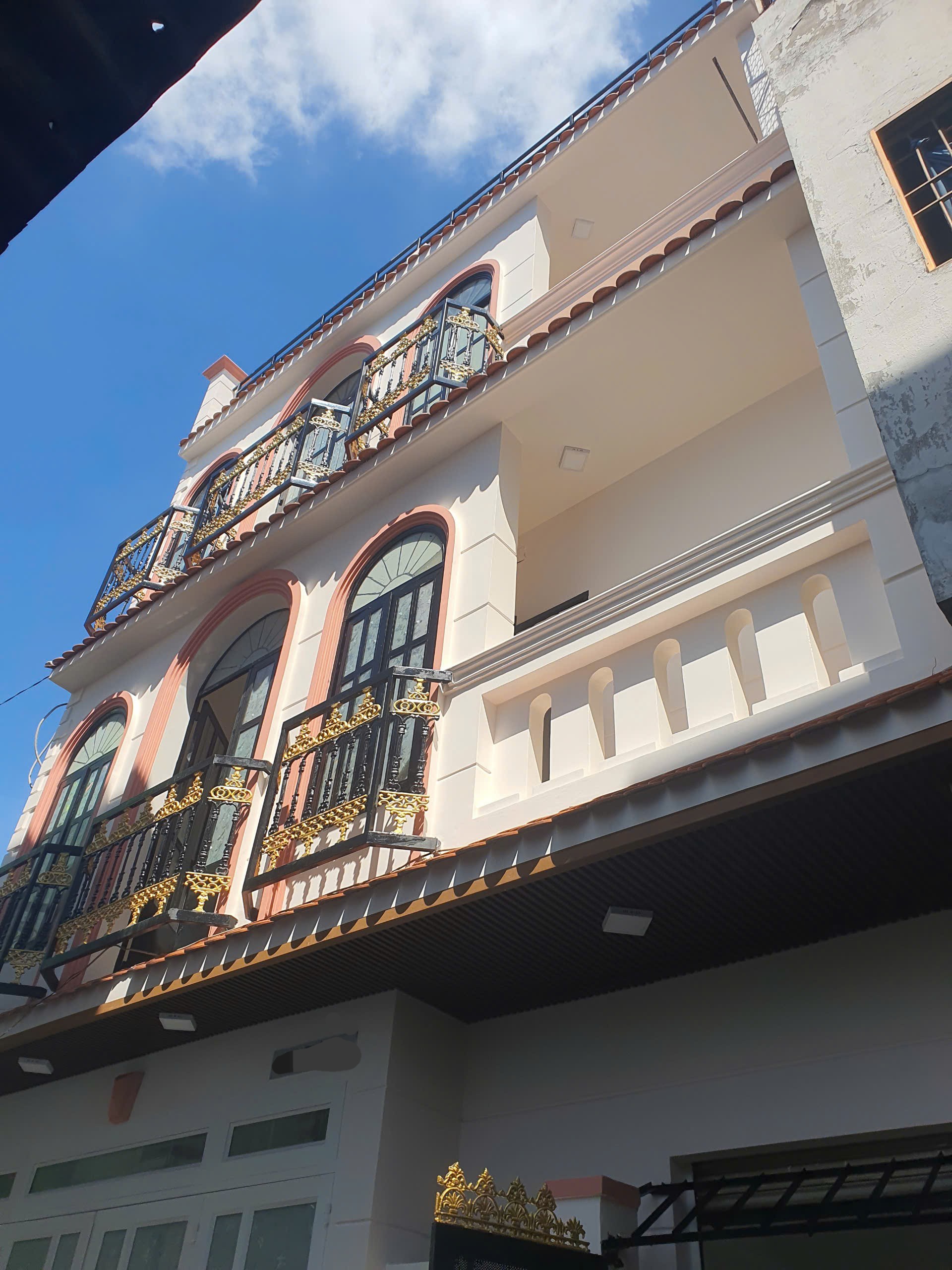 Bán Nhà Cư Xá Bình Thới - Q11 - Sau Căn Mặt Tiền - 41m² (5,5 x 7,5) x 3 Tầng - 7 tỷ TL Nhà Chính Chủ Xây Tâm Huyết - Chủ Dễ Mến Nhà Hiện Có 3 Phòng Ngủ - 4WC