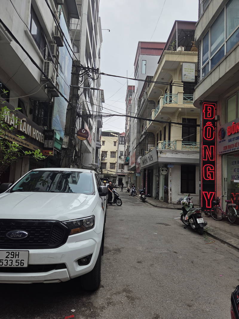 BÁN NHÀ PHỐ HOÀNG QUỐC VIÊT (CẦU GIẤY). GARA ÔTÔ. KINH DOANH ĐỈNH CAO.