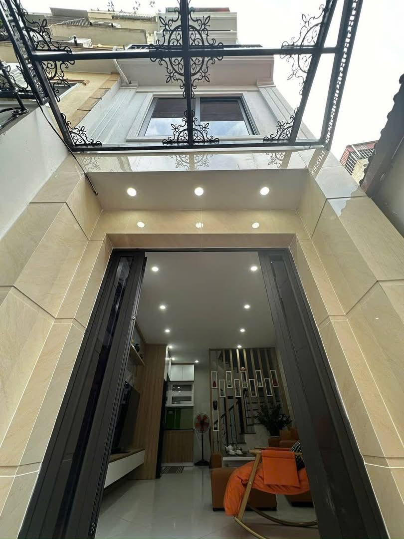 BÁN NHÀ MỚI ĐẸP PHỐ ĐỊNH CÔNG: 30M/ 5 TẦNG/ GIÁ 6,1 TỶ