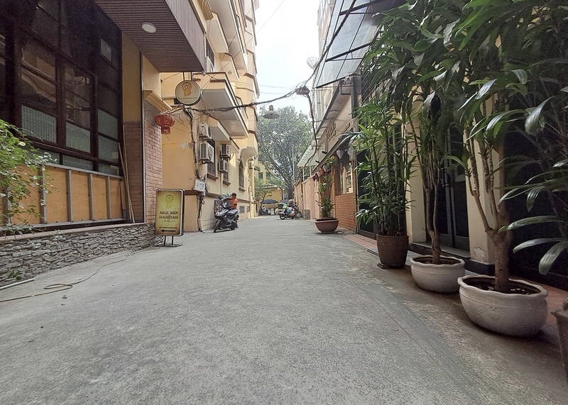 Bán nhà Linh Lang Ba Đình, 85m-4tầng-MT6.5M-42.5tỷ, Phố Víp Linh Lang-Ô Tô tránh-kinh doanh nhà hàng Nhật tuyệt đỉnh. Liên hệ - 0978900664