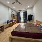  64m2 - 5