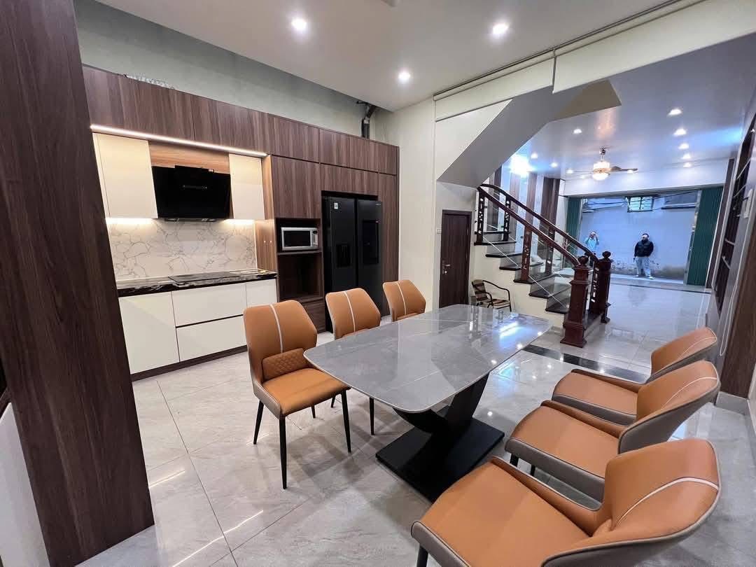 Bán nhà Riêng, chính chủ, phố Quan Hoa, CG, 73m, 5T, nhà đẹp, ngõ gần ô tô, 12.4 tỷ