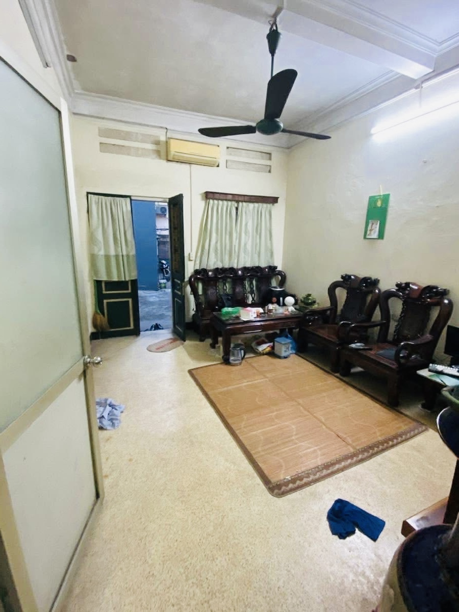 NHÀ PHỐ ĐỐNG ĐA - ĐƯỜNG LÁNG -Ô TÔ - KINH DOANH , DIỆN TÍCH 95M ,GẦN BA ĐÌNH GIÁ 16.2 TỶ