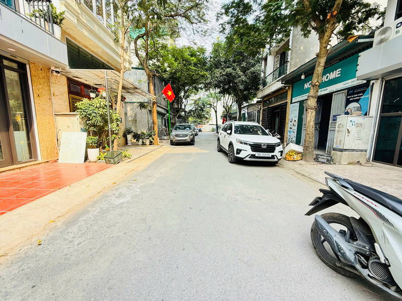 BÁN NHÀ PHÂN LÔ VIP - KĐT LINH ĐÀM, HOÀNG MAI, HN: 60m2, 5 tầng. Thông sàn. Giá chỉ 20 tỷ.