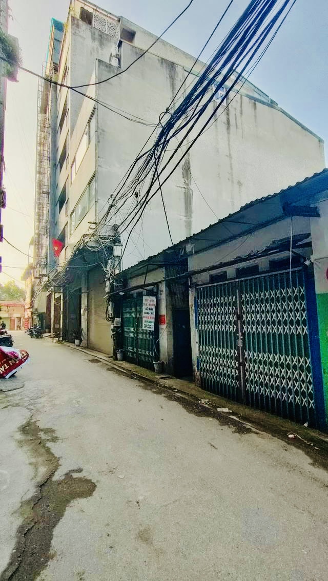 145m2