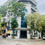 160m2