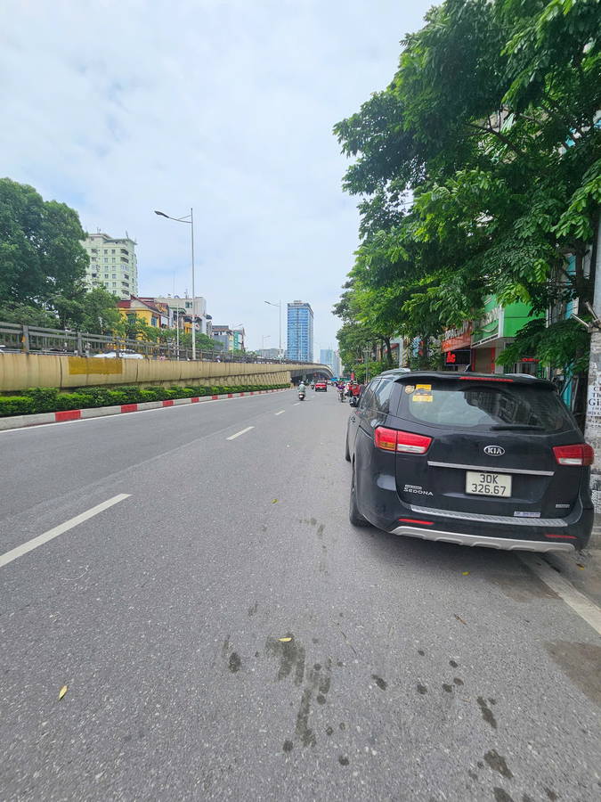 BÁN TÒA NHÀ 8 TẦNG, 85m2, MT 9,5m MẶT PHỐ NGUYỄN CHÍ THANH – ĐỐNG ĐA – HÀ NỘI