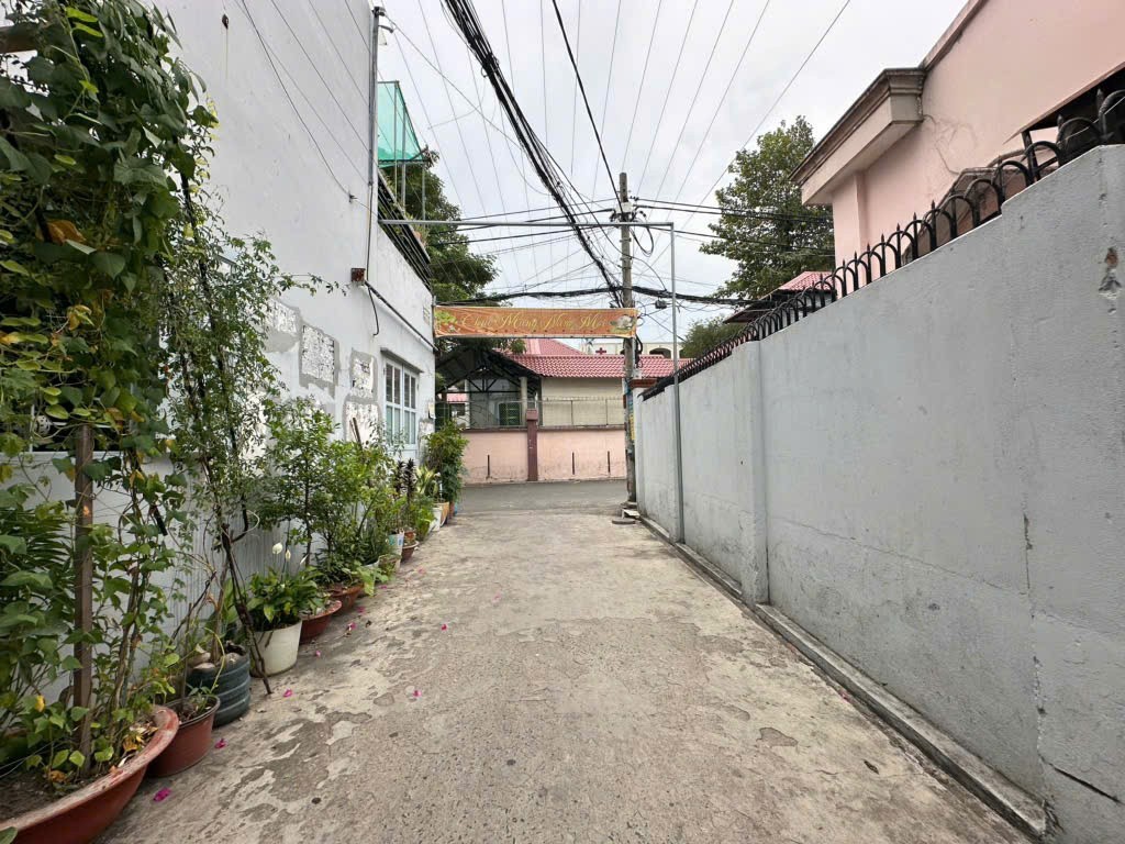 CƠ HỘI VÀNG cho ai đang tìm nhà đẹp, vị trí chuẩn trung tâm, giá cực tốt khu vực đang lên mạnh!