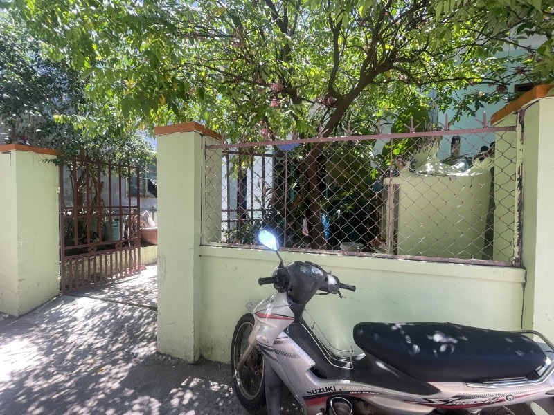 ♣ Nhà Kiệt Lê Tấn Trung, 110m2, gác đúc 3PN, sân rộng, 2.5 tỷ