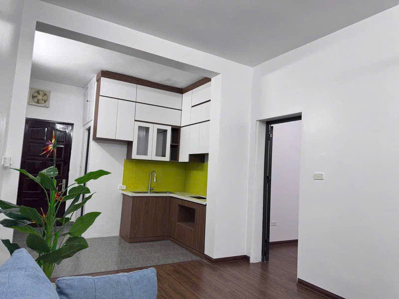 HOT!!! NHÀ TẬP THỂ KHU B NGHĨA TÂN – TẦNG 4 – 65M- 2 NGỦ - 2 VỆ SINH – GIÁ 3 TỶ 900