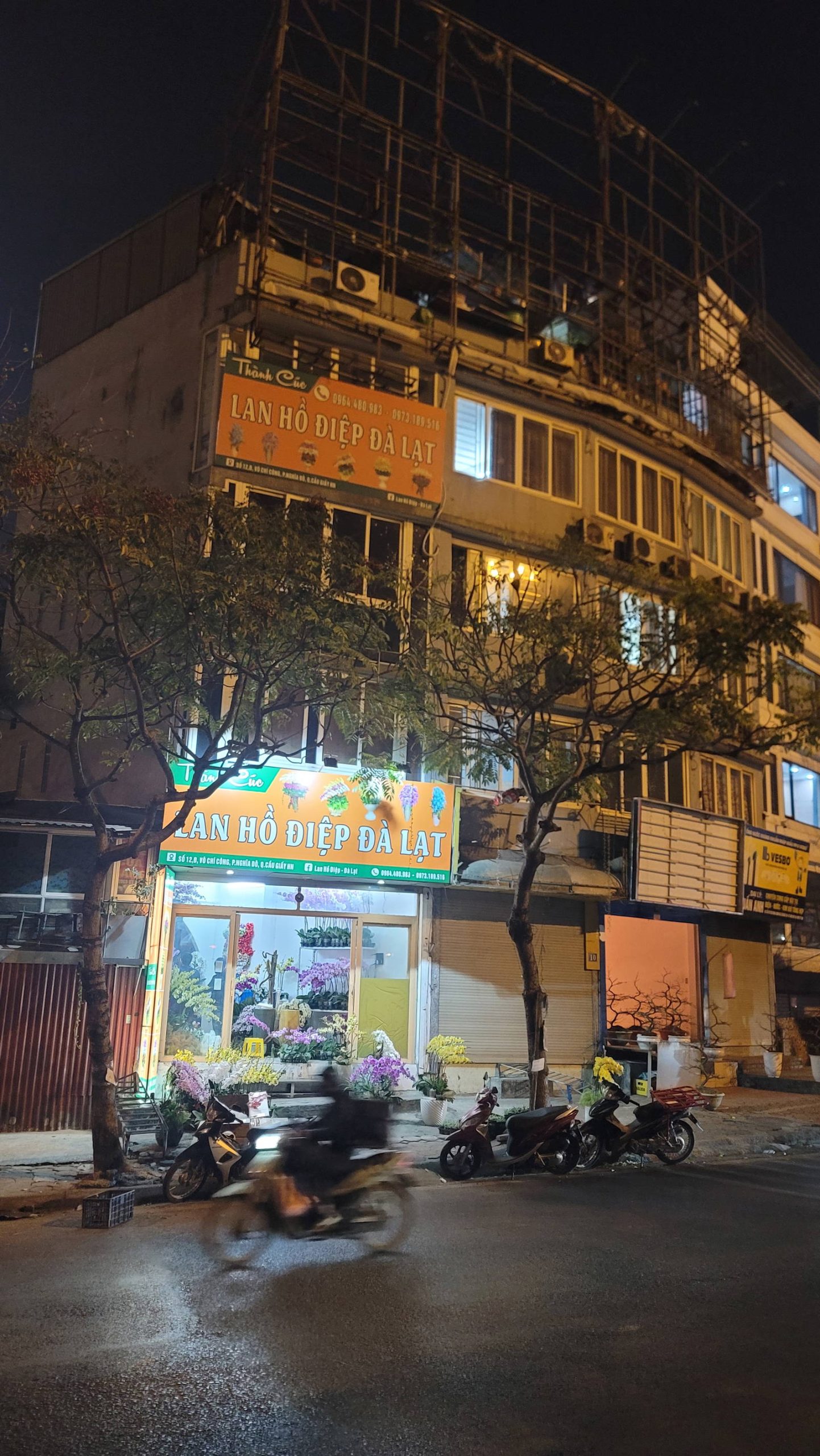 BÁN NHÀ MẶT PHỐ VÕ CHÍ CÔNG – 49M², 5 TẦNG, MẶT TIỀN 7.8M, SỔ ĐỎ CHÍNH CHỦ!