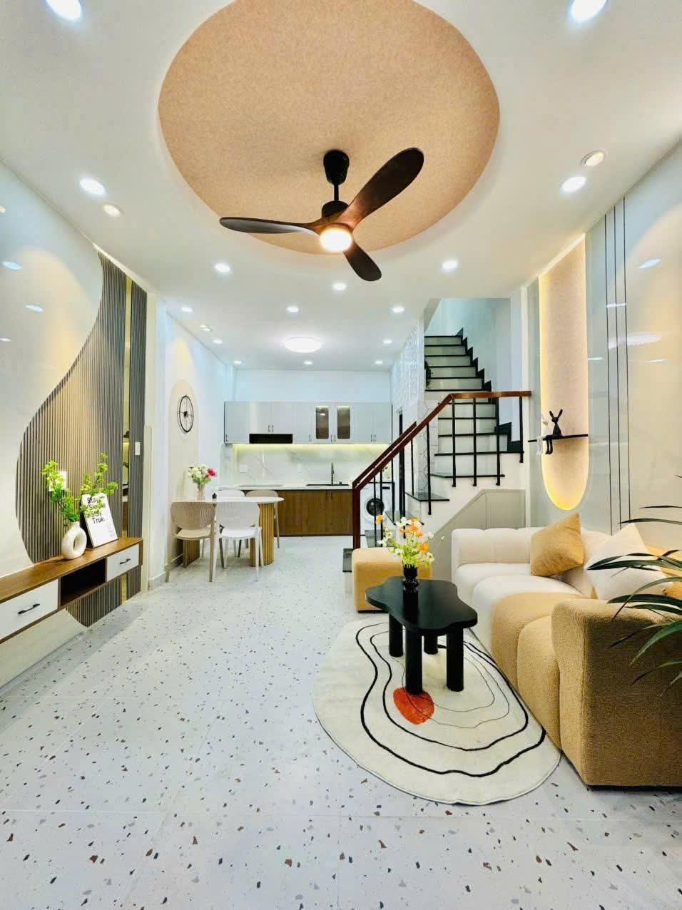 --Bán nhà hẻm 373 Lý Thường Kiệt, phường 8, quận Tân Bình (4,5*14) 2 tầng