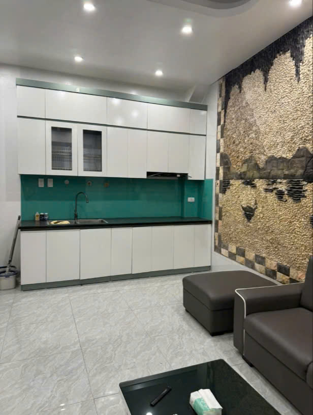 Cho thuê nhà ngõ 58 Phố Trương Định, 3 tầng x 45m2, 3 ngủ, 13 Triệu