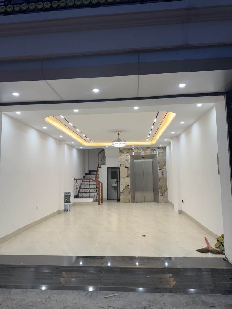 Bán nhà Ngọc Thuỵ sau trường Pháp 46m x 6T gara thang máy, kd nhỏ nhỉnh 13 tỷ tl. LH 0936123469