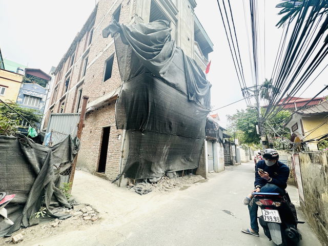 Bán nhà Thanh Lân- Lĩnh Nam - Hoàng Mai, DT 30m x 5 tầng, ô tô đỗ cổng, lô góc