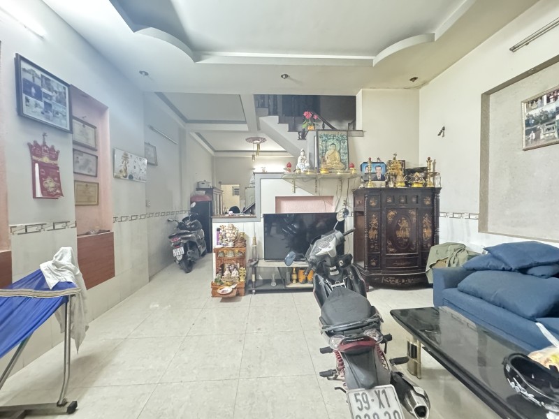 Bán nhà 2 tầng, 137m², 5PN, 5WC, Q.9, 7.95 tỷ, sổ hồng