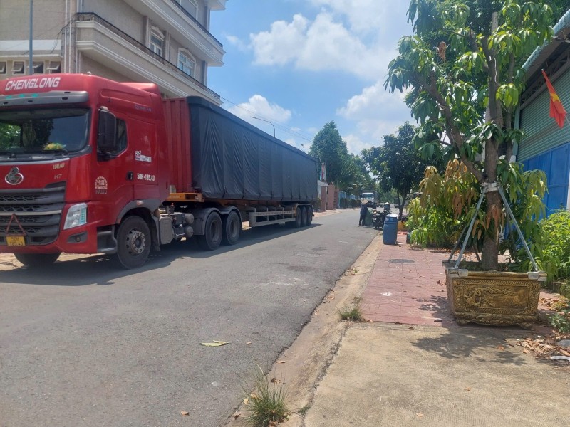 Bán đất 300m2 Dĩ An,liền kề KCN Tân Đông Hiệp,đường nhựa xe tải quay đầu