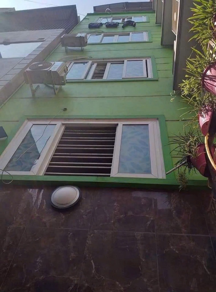 ÔTÔ ĐỖ GẦN - HAI THOÁNG TRƯỚC SAU - BA GÁC ĐUA - TRUNG TÂM CẦU GIẤY - SỔ ĐẸP - Ở SƯỚNG.