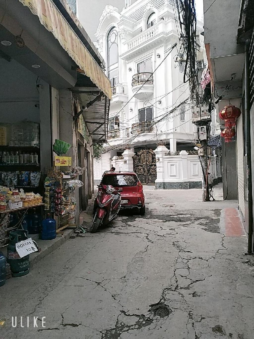 Phố Phú đô tương lại gần kế tất cả các tiện ích ,công viên ,hồ điều hoà,bệnh viện Hồng Ngọc ,Đường đua F1 ,Sân vận động