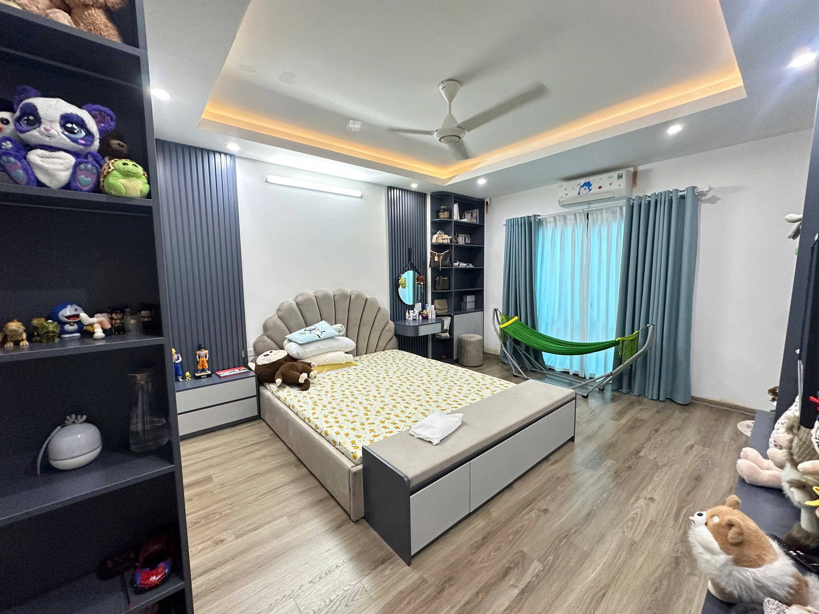 Bán nhà ngõ 553 Lạc Long Quân mới đẹp ở ngay Diện tích 30m2, 5 tầng, mặt tiền 6m, giá 8,7 tỷ