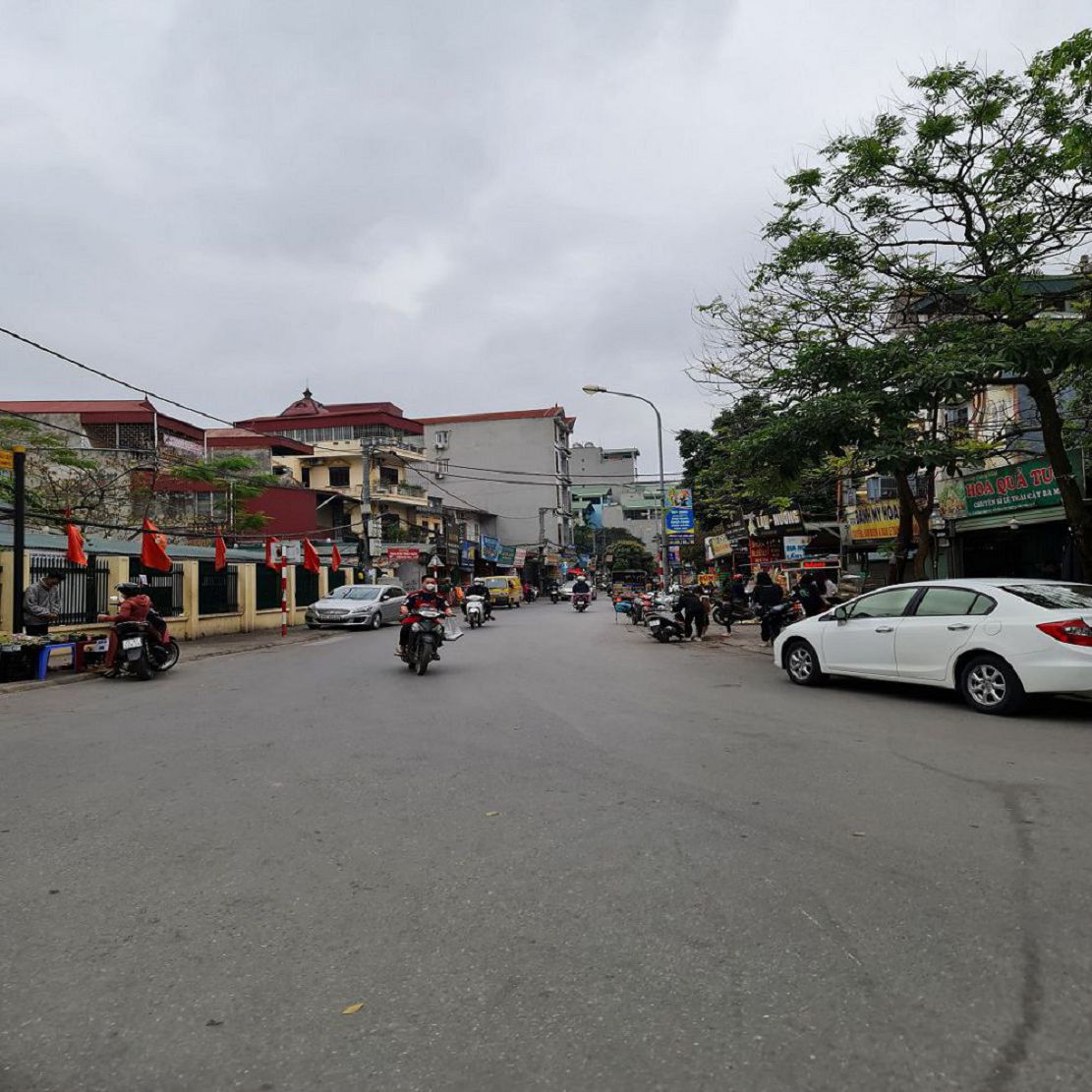 Nhà 4 tầng 49m2 đường 10m tại Trâu Quỳ, GL HN. Lh ngay