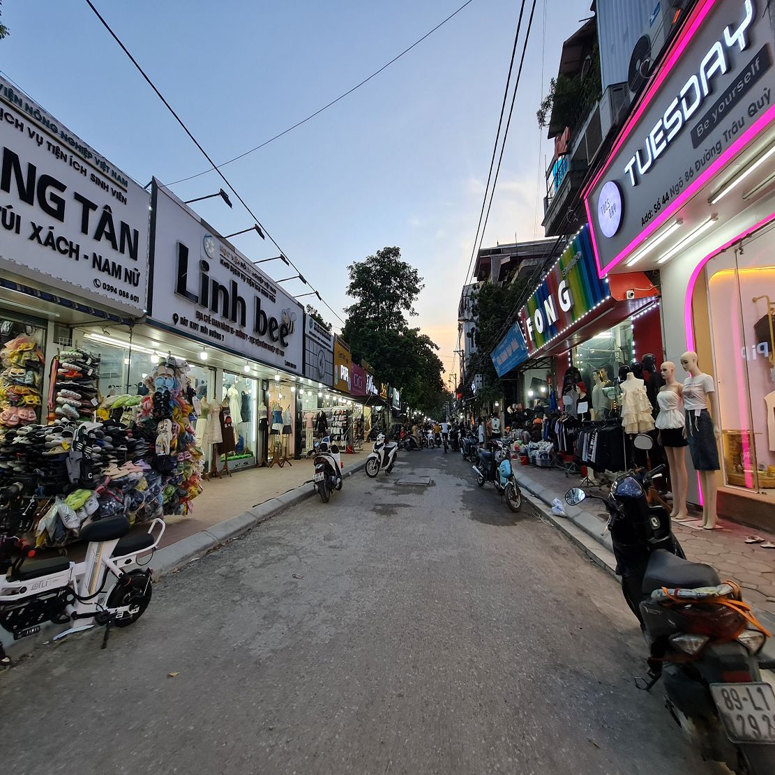 Trâu Quỳ, Gia Lâm, phố kinh doanh 10m 2 xe tải tránh. 66m2, 4,6m x 14m. Giá đầu tư. Lh 0989894845