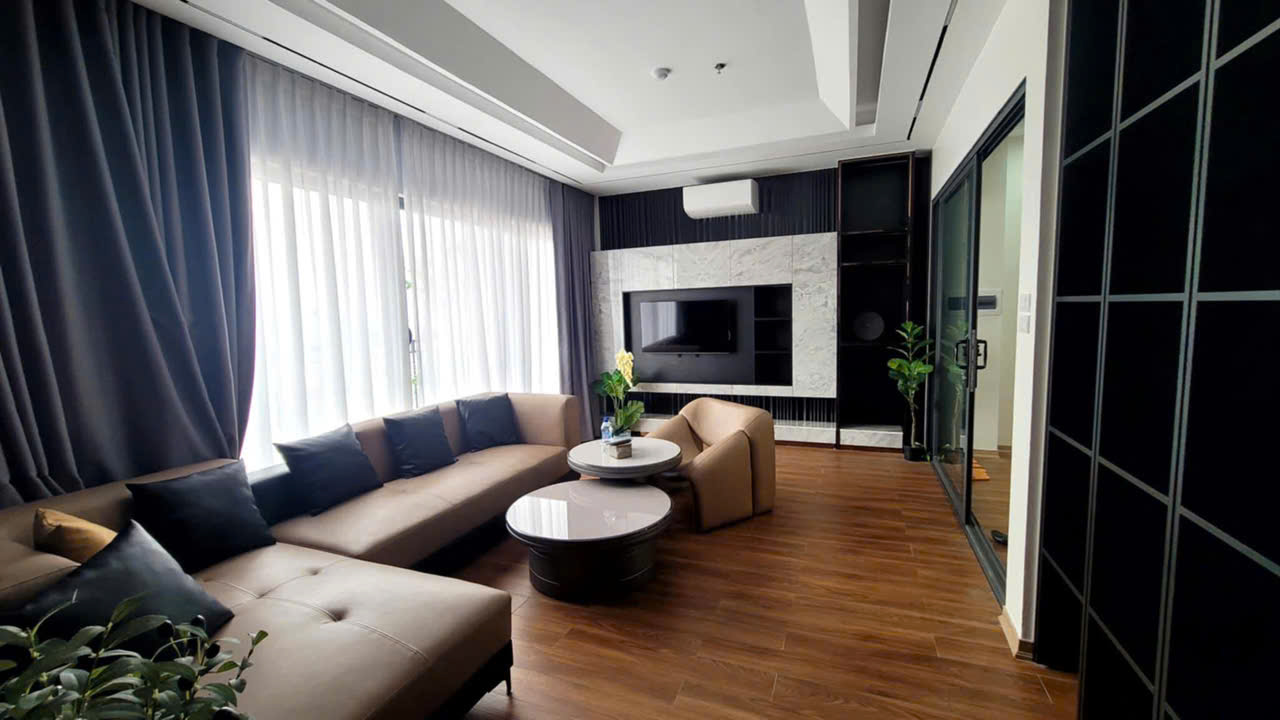 Bán tòa Apartment Trịnh Công Sơn Tây Hồ DT 166m2 * 8 tầng, MT 9m chỉ 52 tỷ.