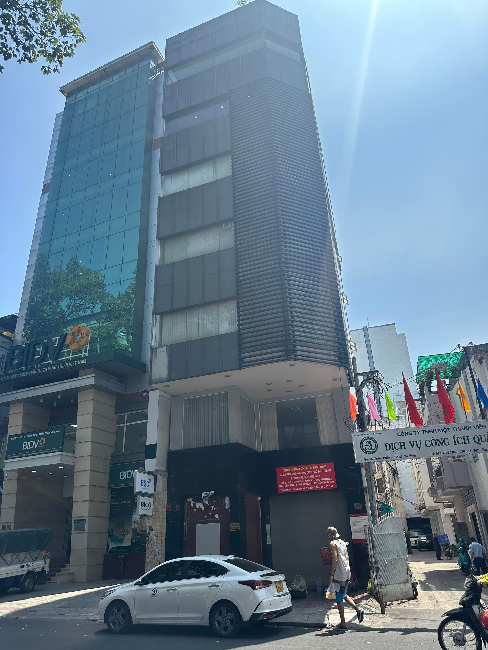 130m2