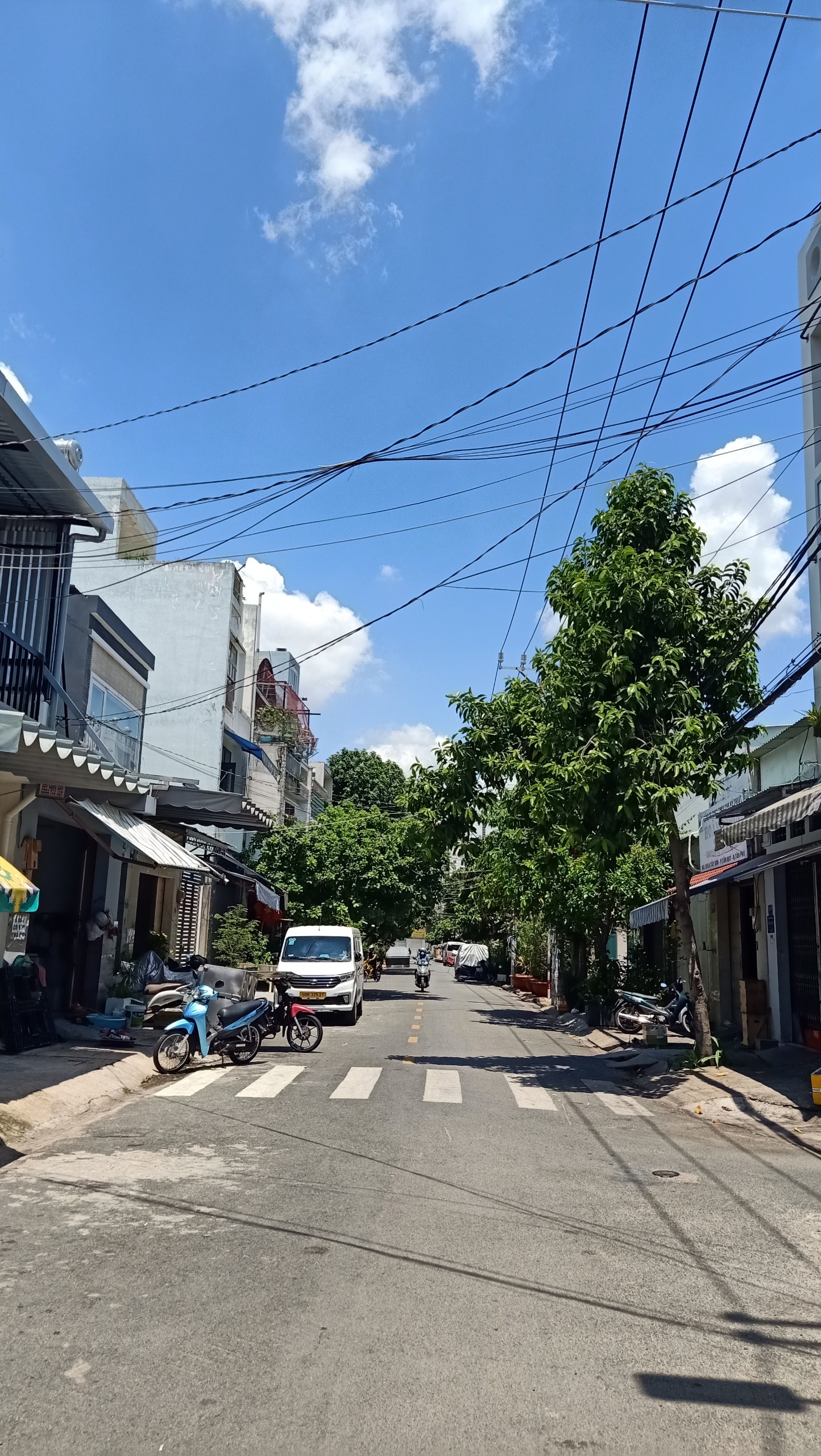 HXH ĐỔ CỔNG Q.T.Phú 62m2 2 tầng ngang 5m ngay chợ Tân Hương CHỈ 5 tỷX