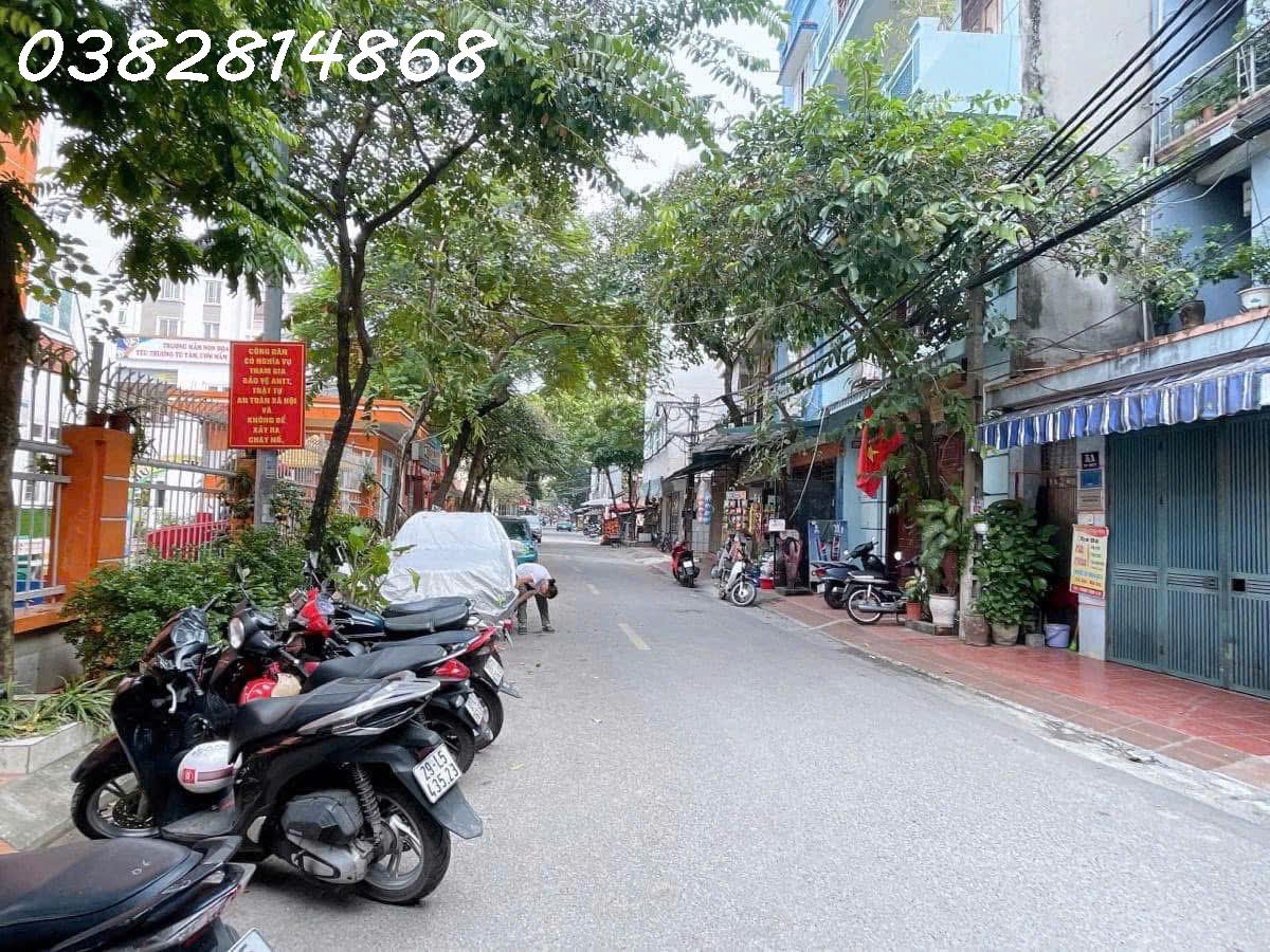 BÁN GẤP MẢNH ĐẤT ĐẸP TẠI XUÂN ĐỈNH-DT 440M²- MẶT TIỀN 13M - GIÁ CỰC SỐC CHỈ 150 TRIỆU/M² -OTO TRÁNH KINH DOANH