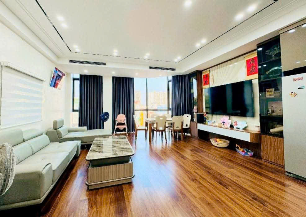 BÁN NHÀ LẠC LONG QUÂN, PHÂN LÔ, ÔTÔ QUA NHÀ, 2 BƯỚC RA HỒ TÂY, 54M2 x 5T GIÁ 13 TỶ 880