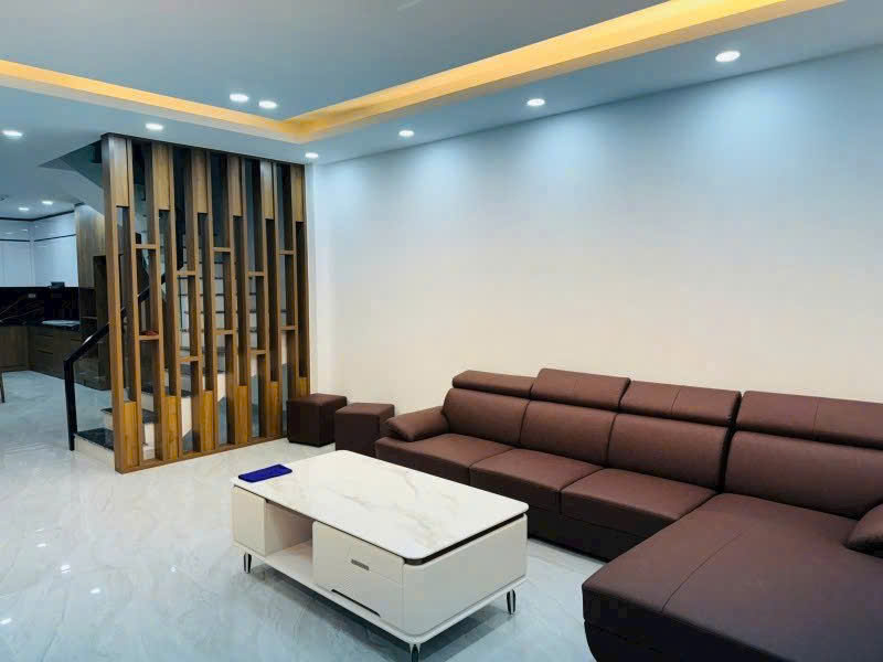 BÁN NHÀ ĐẸP PHỐ TƯ ĐÌNH -38M2- 4NGỦ- GẦN PHỐ -DÂN TRÍ CAO CHỈ 6TỶ -