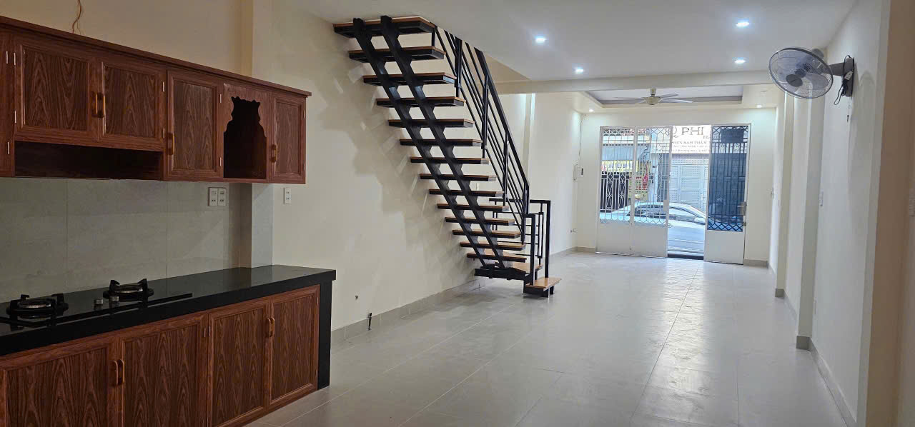 Nhà Cho thuê mặt tiền đường Phường bình Hưng hòa A. Quận bình Tân. HCM