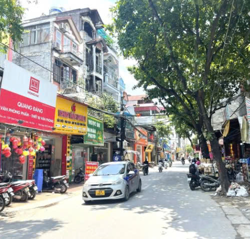 Bán nhà #mới dân xây đẹp nhất tại phố Trần Cung,ngõ thông (ôtô vào tận cửa ) dt #43m2 mặt tiền #4m2 ,6 tầng ( 2 mặt thoáng trước-sau
