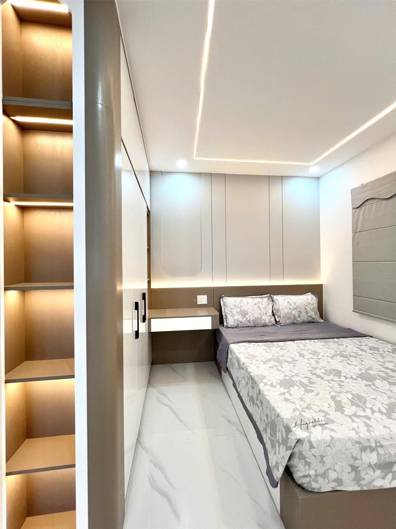 Bán nhanh căn view biển nội thất mới 100% hiện đại Mường Thanh Viễn Triều