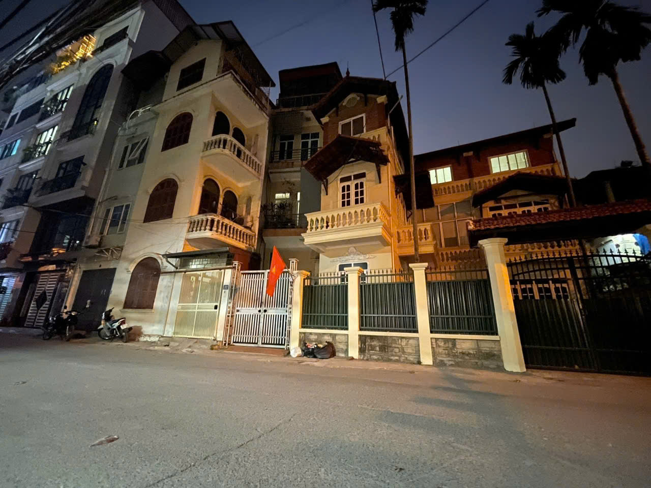 RẺ ĐẸP CHÍNH CHỦ CẦN BÁN NHÀ PHỐ HOÀNG VĂN THÁI QUẬN THANH XUÂN 64m2 x 5 TẦNG NHỈNH 15 TỶ Ô TÔ KD