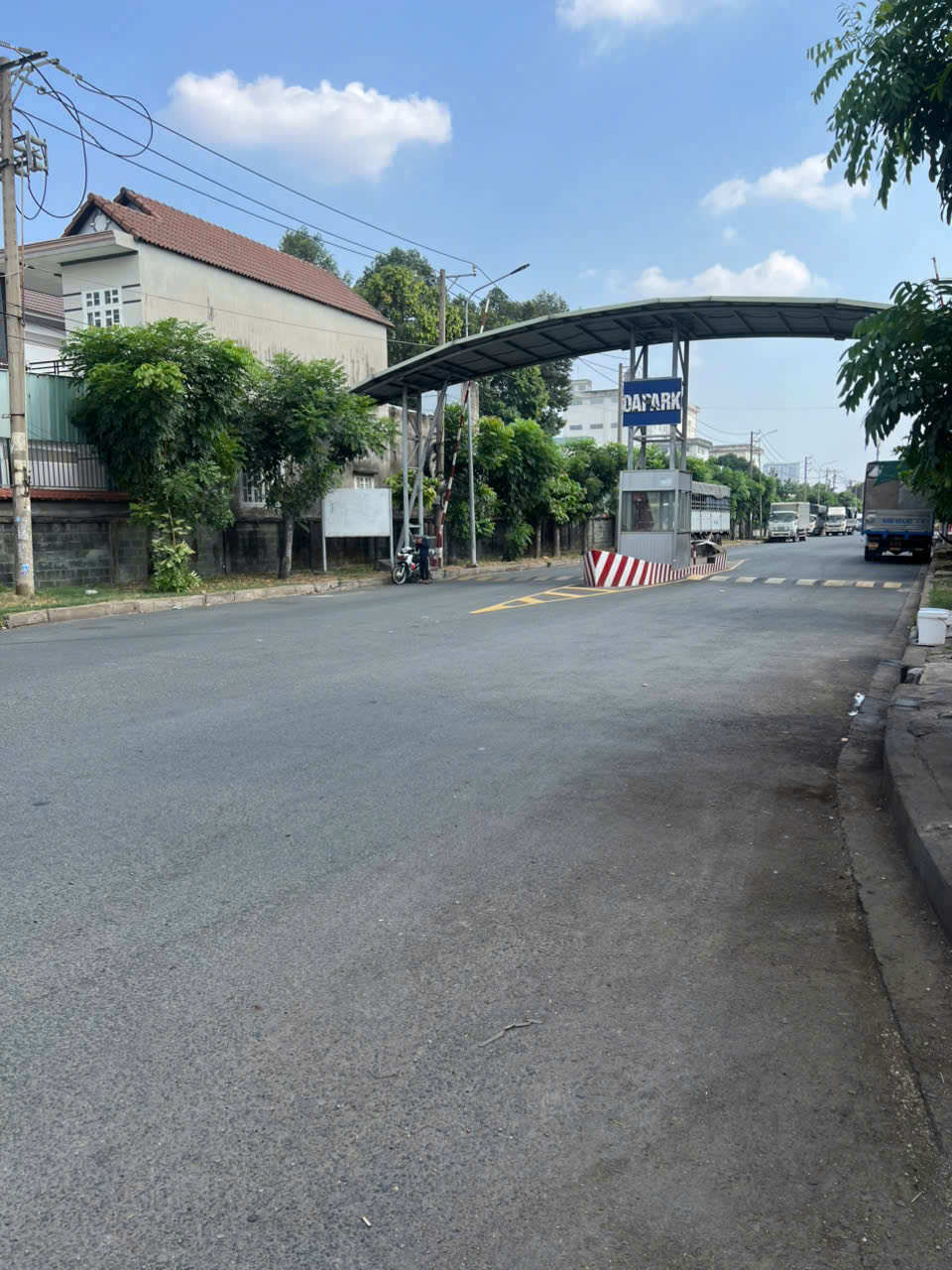 ĐẤT MẶT TIỀN– NGAY TRUNG TÂM PHƯỜNG ĐÔNG HÒA.