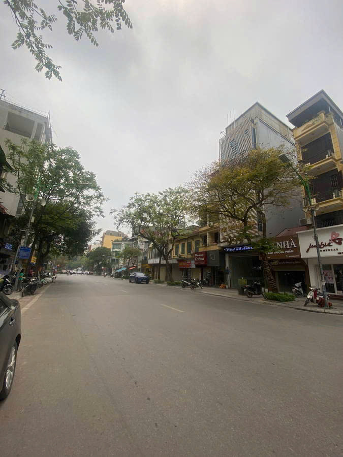 BÁN NHÀ MẶT PHỐ HUẾ. HOÀN KIẾM. 52M2 MT 6,4M GIÁ 41 TỶ- SIÊU PHẨM - VỈA HÈ ĐÁ BÓNG - KINH DOANH VÔ ĐỐI