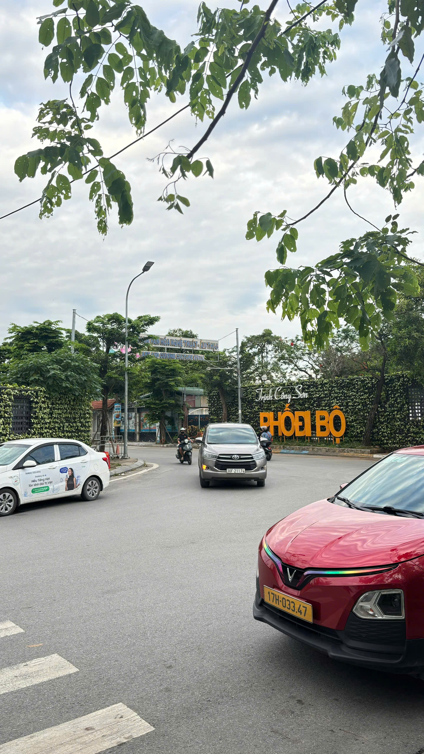SIÊU PHẨM NHÀ ĐẸP VỆ HỒ, XUÂN LA. TÂY HỒ. 79M2 5 TẦNG GIÁ 18.8 TỶ- Vị trí đắt giá – Sống giữa trung tâm đáng sống nhất