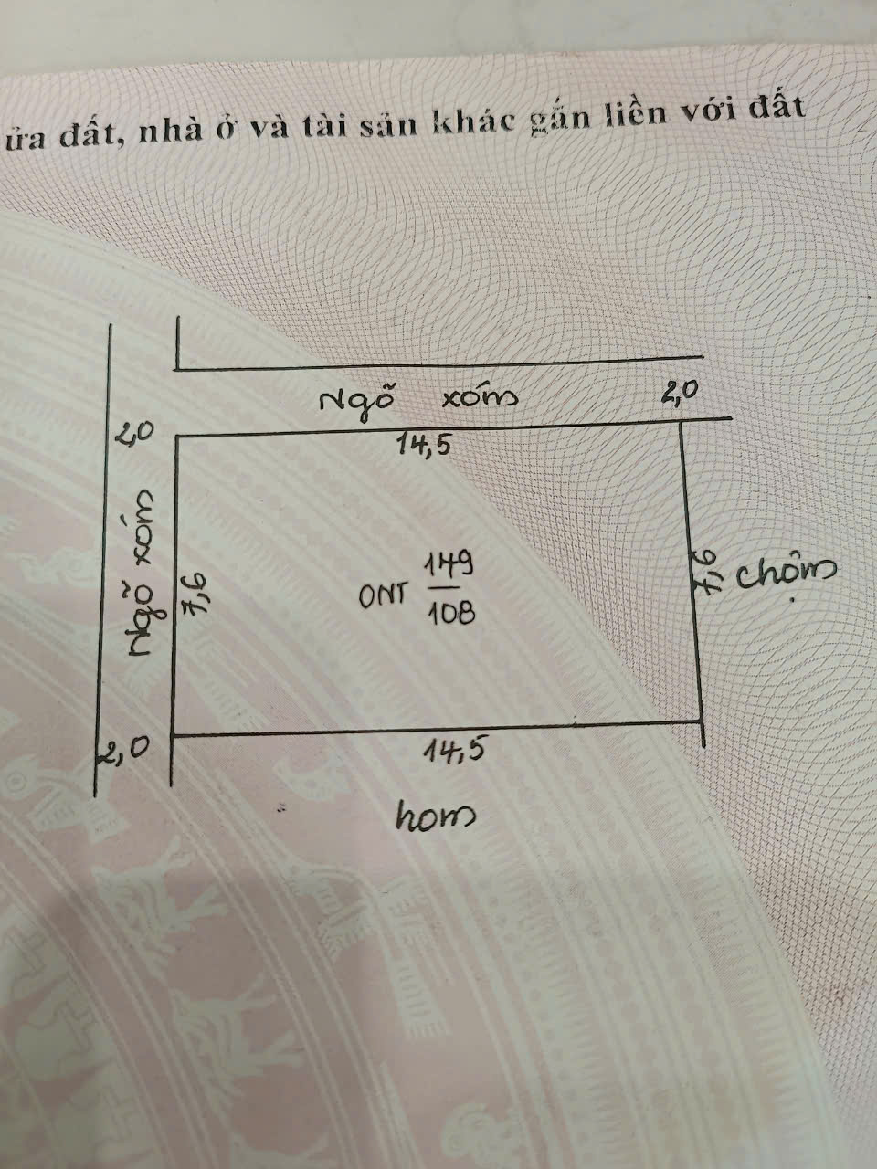 BÁN 108M2 LÔ GÓC 2 MẶT TIỀN.ĐƯỜNG OTO 2,5 TẤN ĐỖ CỬA. - Dt : 108m2. Mt=Mh = 7,6 - Đ/c : Xã lam điền - H.Chương Mỹ -