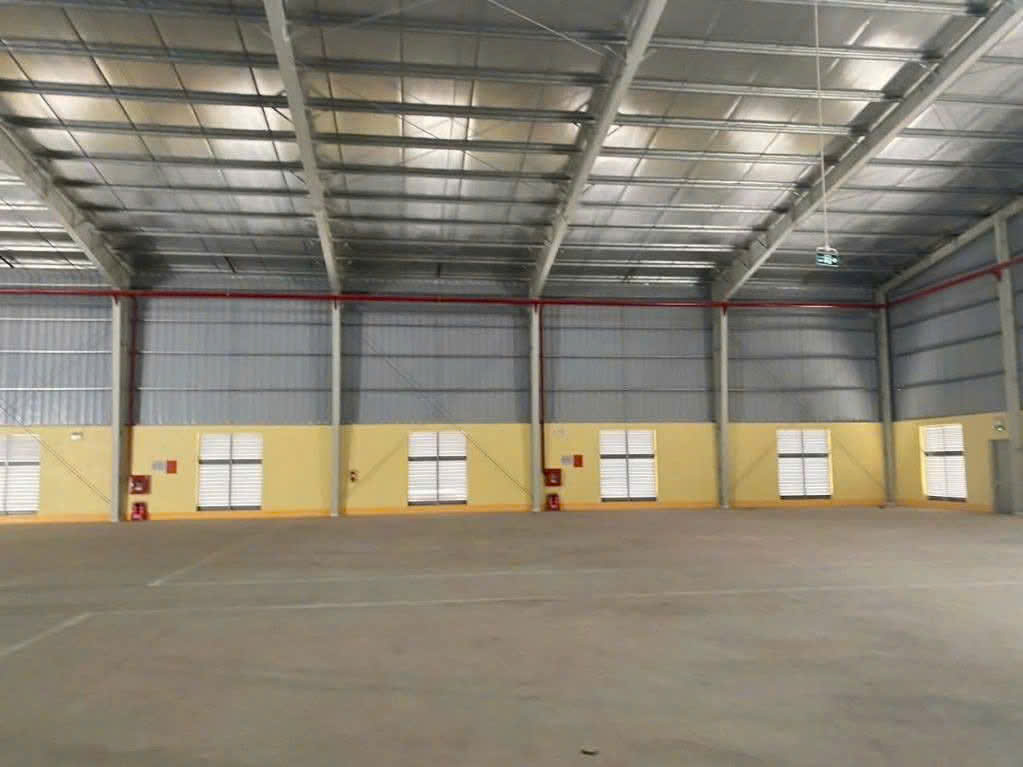 2000m2