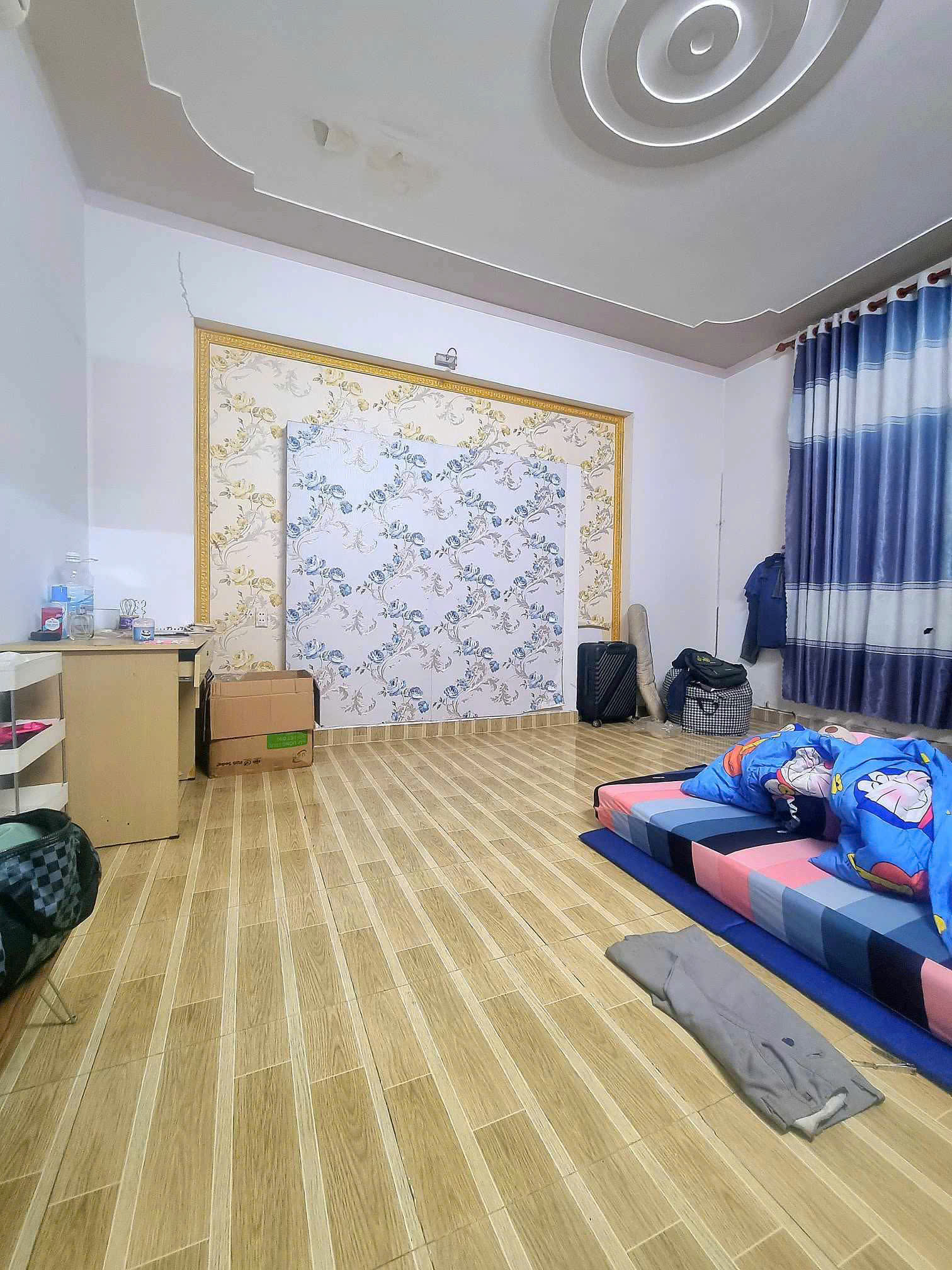 Bán nhà 1 Trệt 1 Lầu Dĩ An, ngang KHỦNG 8m,đường xe hơi,gần Chiêu Liêu