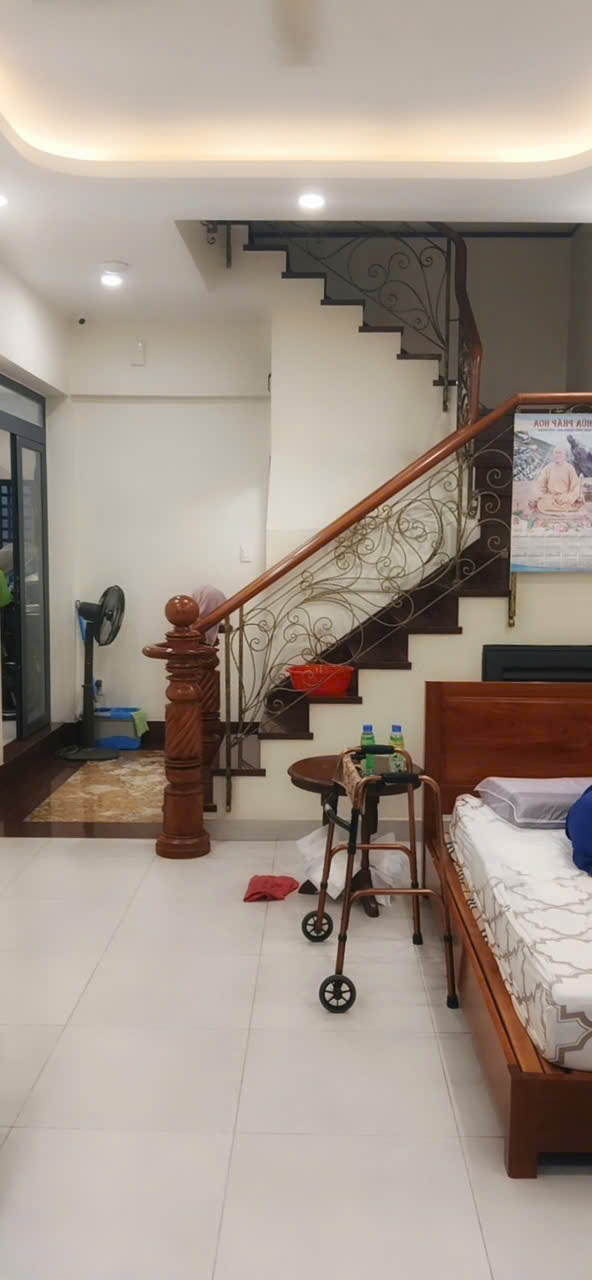 Bán nhà đẹp hẻm 5m Phú Thọ Hòa quận Tân Phú 4 x 16-3 tàng chỉ 6.6 tỷ tl