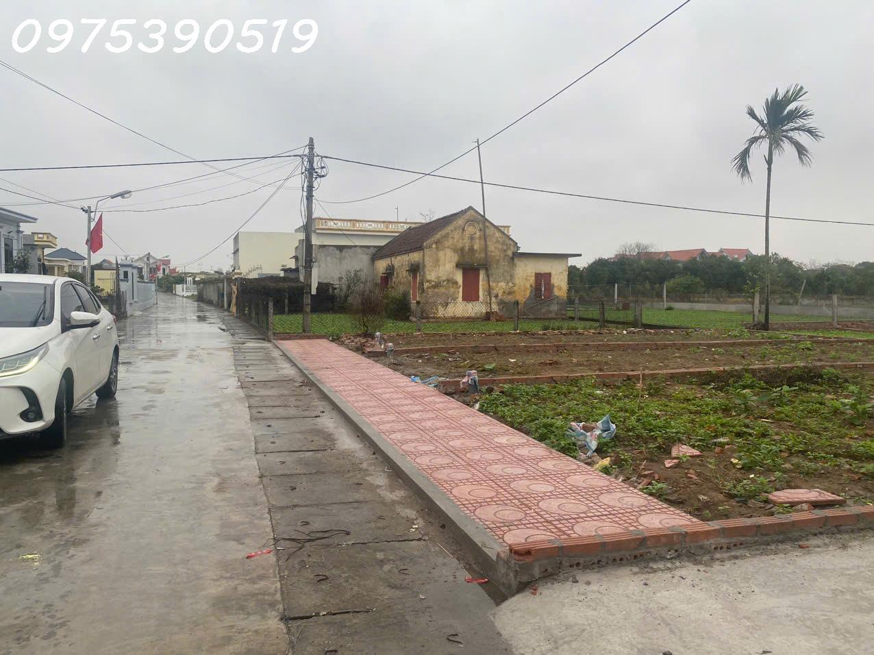 Bán nhanh lô 70m đất ở đô thị - thị trấn Quất Lâm giá chỉ 1.2 T.Ỷ