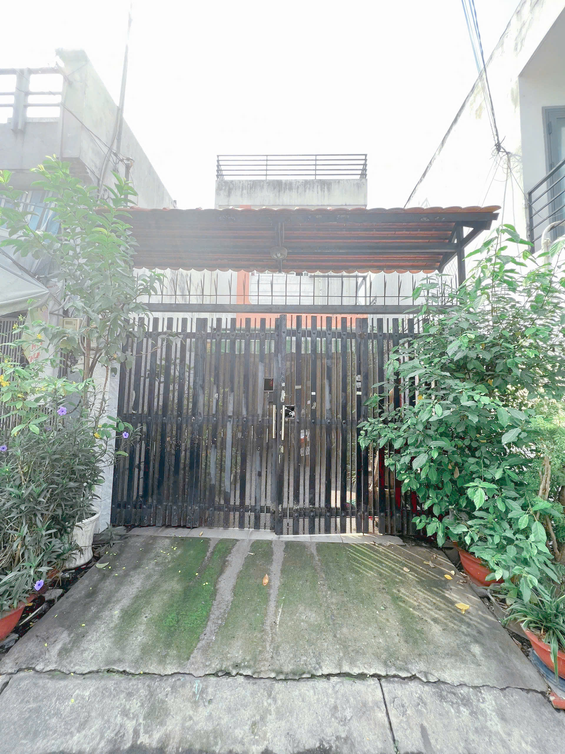 BÁN NHÀ MẶT TIỀN GẦN AEON MALL TÂN PHÚ – Ở NGAY, KINH DOANH TỐT