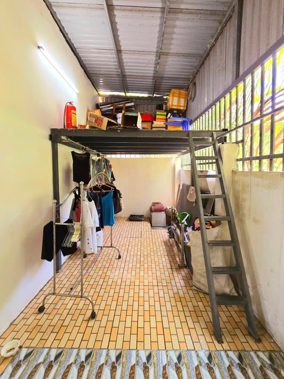 BÁN NHÀ NGÕ QUẬN 9, PHƯỚC LONG B - 201M2 - SỔ HỒNG CHÍNH CHỦ - GIÁ HỜI