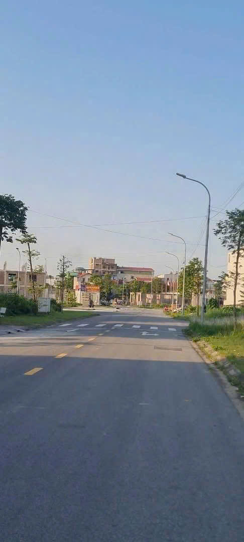 MÌNH CẦN BÁN ĐẤT ĐẸP Ở X.ĐẠI ĐỒNG- H.TIÊN DU- BẮC NINH