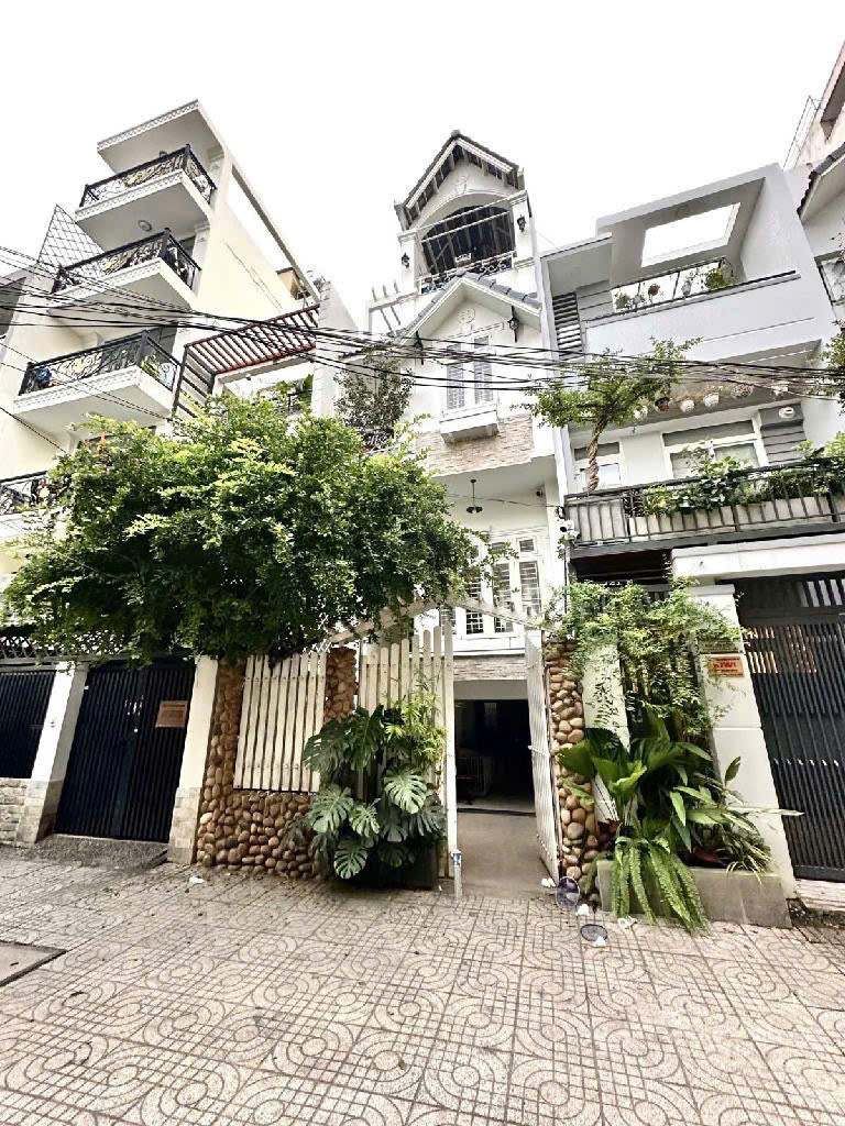 BIỆT THỰ MINI GIÁP BÌNH THẠNH-PHÚ NHUẬN-SIÊU VIP